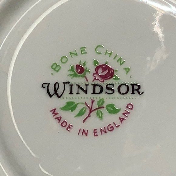 WINDSOR ROSE CUP & SAUCER SET VINTAGE MADE IN ENGLAND BONE CHINA - Picture 16 of 16